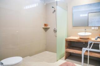 Utu Studio - Ubud Most Center 2nd FL with Kitchenette - 1