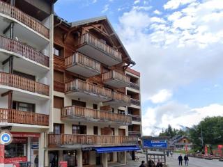 Appartement rénové, ski aux pieds, centre station, 8 pers, balcon, WiFi - FR-1-267-301 - 9