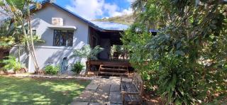 Coconut Cottage Christmas Island - Flying Fish Cove - 8