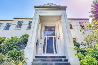 StayAU Expansive 7BR Villa Scenic Warrandyte - 8