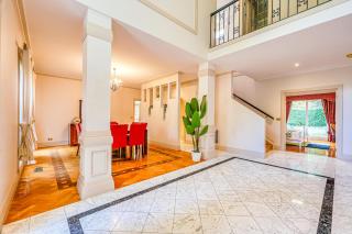 StayAU Expansive 7BR Villa Scenic Warrandyte - 3