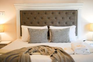 StayAU Expansive 6BR Villa Scenic Warrandyte - 6
