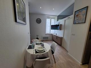 Appartement lumineux 4* pour 2 à Vittel, proche thermes, WiFi, parking gratuit - FR-1-589-745 - Vittel - 2