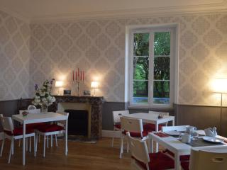Chambre "Rose" dans Maison de Maître avec Parking et Recharge Véhicule - Le Blanc - FR-1-591-675 - Le Blanc - 3