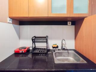 Spacious Chic Studio Room Apartment at Gateway Pasteur By Travelio - 1