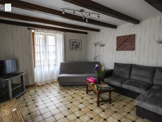 Maison familiale avec cheminée, jardin et WiFi à Esley, Vosges - FR-1-589-743 - - 8