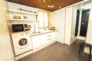 Gu & Anne House Sinchon - Seul - 1