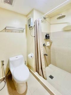 Z2 Modern Zen Hideaway - Iloilo City - 2