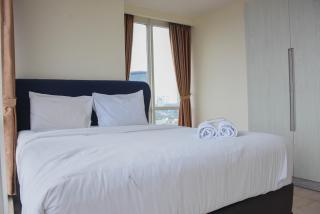 Spacious and Elegant 3BR at Menteng Park Apartment By Travelio - 1