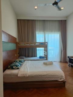 Straits Quay Marina Suites Penang By AuroraHomes - Bagan Jermal - 4