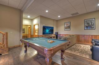 Bar 5 Cabin Beautiful views soothing hot tub outdoor living and more - Cherry Log - 9