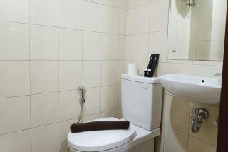 Homey and Tidy Studio Apartment at Vida View Makassar By Travelio - Pampang - 3