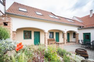 Vinařský dům Sedlec - 1