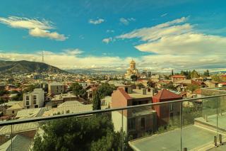 Stylish 3BR Duplex in Avlabari - By Wehost - Tbilisi - 2