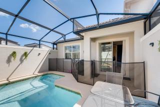 Last Minute Disney Getaway! Private Pool, Hot Tub & Games Room. Book Now! #43277 - Kissimmee - 0