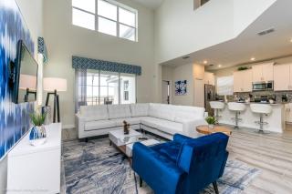 Last Minute Disney Getaway! Private Pool, Hot Tub & Games Room. Book Now! #39088 - Kissimmee - 0