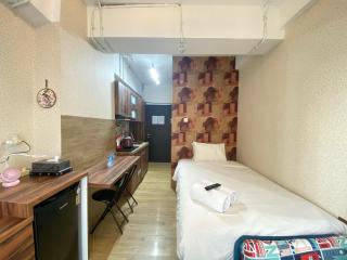 Scandinavian Studio Room at Grand Asia Afrika Apartment By Travelio - 1