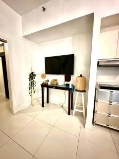 One bedroom Apartment with Netflix at Greenbelt Makati - Manila - 8