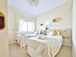 Boho Chic Apt, Frontline Sea & Paseo Views - Marbella - 8