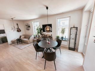 Modern, Centrally located Apartment! - Estocolmo - 8