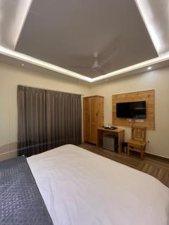 Heryk Hillview Hotel - Dharamshala - 4