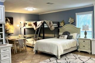 Beautiful traditional home*Modern updates*Guest suite B - Katy - 9