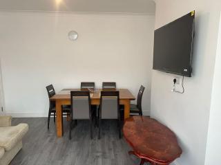 Ashburton House - Seven Kings - 5