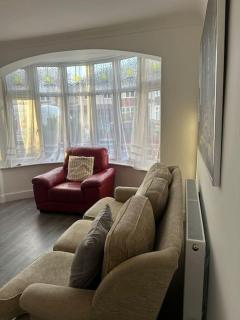 Ashburton House - Seven Kings - 1