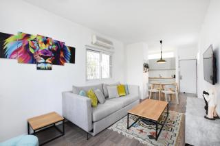 Quiet 1BR on Gordon Beach by HolyGuest - Tel Aviv - 5
