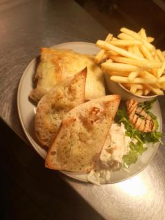 The Armada Bar And Restaurant - Armoy - 5