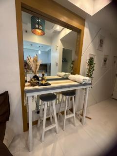 Cozy Place with City View at Greenbelt Makati - Manila - 6
