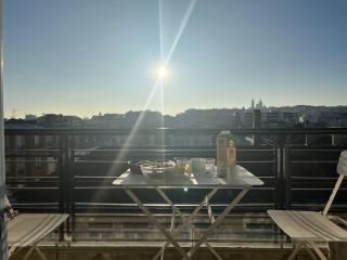 Balcony with view of Montmartre - Paris - 2