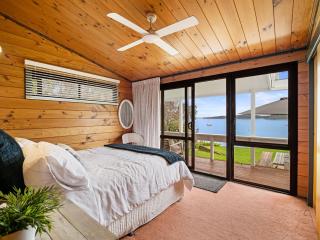 Peaceful Picnic Bay - Surfdale Holiday Home - Surfdale - 5