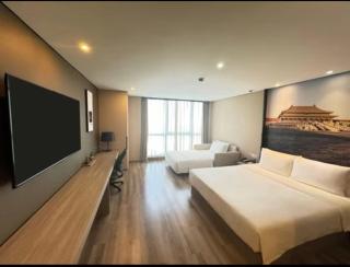 Atour Hotel Beijing West Railway Station South Square - Beijing - 1