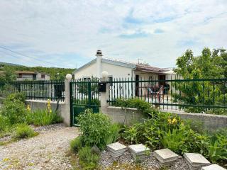 House Tamy - with jacuzzi - 9