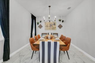 Last Minute Disney Getaway! Private Pool, Hot Tub & Games Room. Book Now! #65749 - Kissimmee - 4