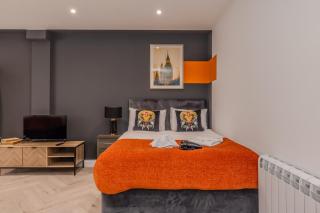 Seaside Escape l Steps from Brighton Beach l Balcony l 1BD - Brighton & Hove - 8