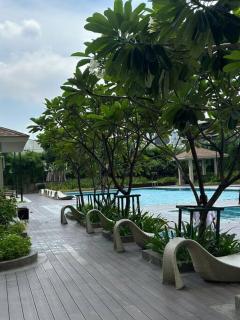 Stylish Condo with Stunning City Views - Manila - 4