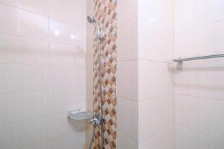 Comfortable and Minimalist Studio at Dave Apartment By Travelio - 4