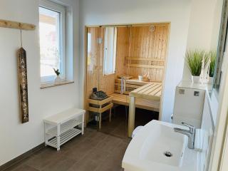 Reetdach-Ferienhaus "ANNI" mit direktem Meerblick, Sauna und Kamin - 5