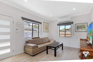 KozyGuru Glenbrook Lovely Spacious 5 Room House - Glenbrook - 2