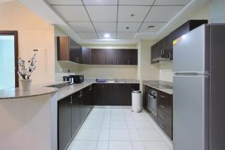 Convenient 1BR, Near Tram Station and Marina Walk - Dubai - 6