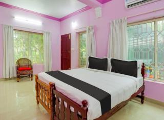 Luxe Lakeside Pool Villa Kovalam - 4