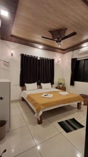 Magadha Mountain View Homestay - Alībāg - 4