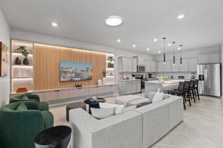 10 Bedrooms- 8 Bathrooms- Windsor Kay 16260Sk - Orlando - 0