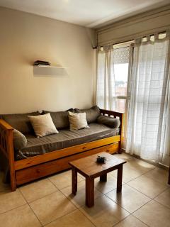El Abrojal - Departamento con Cochera Privada para AUTO, zona Patio Olmos - Córdoba - 4