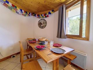 Appartement spacieux proche des pistes avec balcon et parking - FR-1-688-21 - 5
