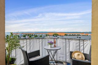 Lovely And Spacious Two-Level Apartment With Balcony, Elevator And Private Parking Just Steps From Ebeltofts Charming Pedestrian Streets, Cafés, - 8