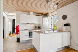 Beautiful Holiday Home On Mols With Sea View - 3