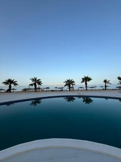 Beachfront studio at The View Residence Hurghada - Hurghada - 7
